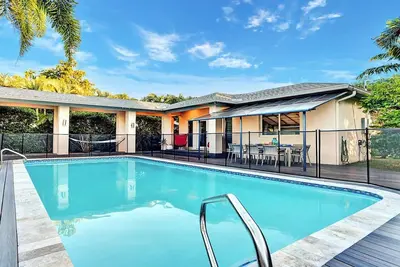 Image de Ultimate Retreat 6br/3ba Villa near Beach