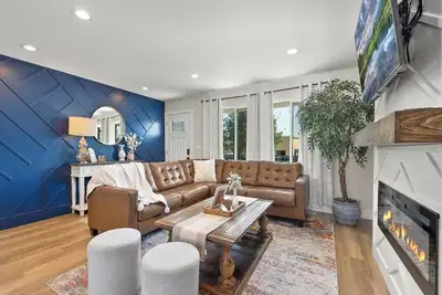 Image de The Comfy Rambler- 6 bd 3 bath House