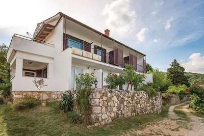 Image de Elegant Brsec Apartments with Sea View - Two Bedroom Apartment with Sea View