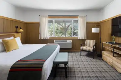 Image de Countryside Living! Spacious Unit! Free Parking, Pet-Friendly, Swimming Pool