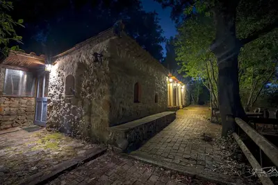 Image de Atypique insolite pour amoureux de la nature au calme en plein cœur de Barjols