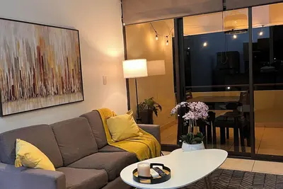 Image de Chic 2-bedroom apartment with WiFi, balcony with mountain views pool in Río Oro