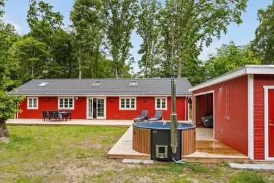 Image de Superbe maison à Glesborg avec sauna