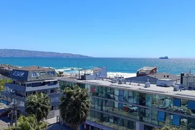 Image de Lovely studio - WiFi - 2 blocks from Reñaca beach. Ocean view from the roof!