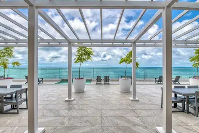 Image de Modern 3-Bedroom Oceanview Condo - Sleeps 7