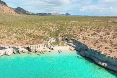 Image de Seaside Elegance: Your Dream Getaway in Loreto