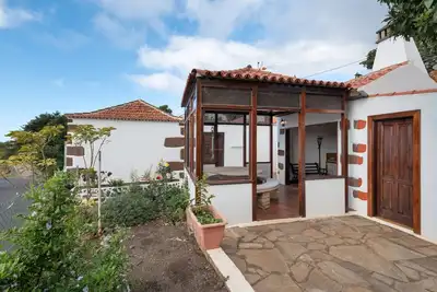 Image de Maison de vacances 'Casa El Café' avec vue sur la mer, terrasse privée et Wi-Fi