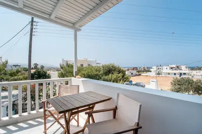 Image de Studio 'Maroulis Studios - 8' avec jardin privé, Wi-Fi et climatisation