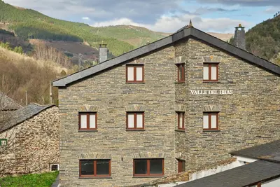Image de Appartement avec vue sur la montagne et jardin partagé Valle del Ibias 1 dch