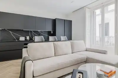 Image de Palacio 1br, Washer & Dryer, Move-In-Ready, by Blueground