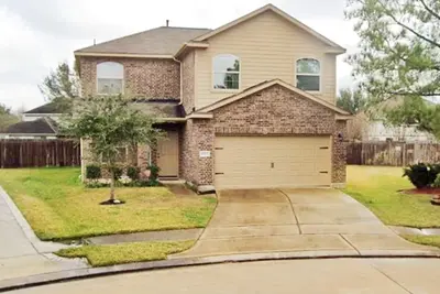 Image de Spacious 4br/2. 5bath/Game Rm/Pet Friendly  house- Extended Stays Welcome