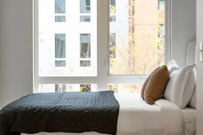 Image de Chic Downtown King Bed Stay