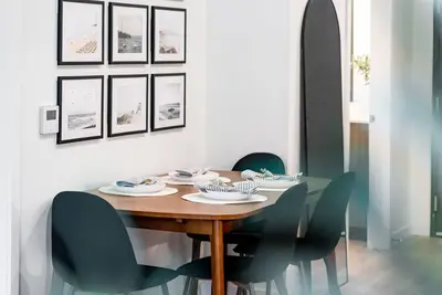 Image de Trendy Retreat by Spokane River