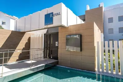 Image de Modern Duplex Penthouse in Royal Banus Roof Top!