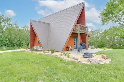 Image de Hot Tub, Fire Pit, Bbq, On-Site Pond: Kenton Cabin