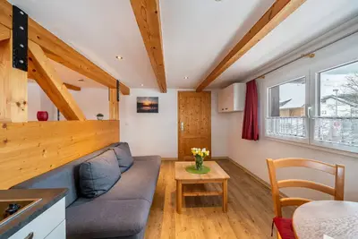 Appartement 'Bergsonne' avec vue sur les montagnes, terrasse partagée et Wi-Fi