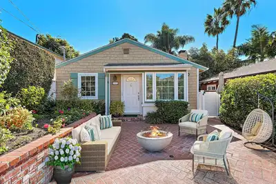 Image de 3-bedroom beach cottage plus loft in the heart of Woods Cove, Laguna Beach
