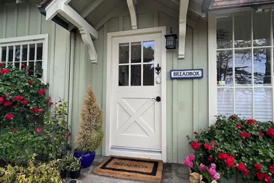 Image de Adorable 2-bedroom cottage in enchanting Carmel-by-the-Sea