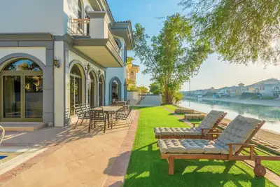 Image de 5-br Villa on the Palm Jumeirah, Frond P