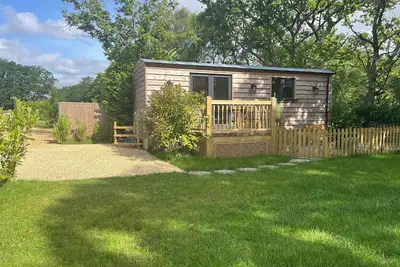 Image de Modern Shepherds Hut in Dorset, near New Forest & Beaches, Dog friendly