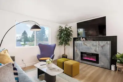 Image de Newly Remodeled 4b2b Designer Home – Luxury Stay!