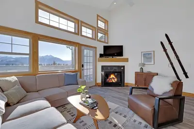 Image de Mountain-View Getaway in Downtown Dillon – Steps from Marina and Outdoor Adventu