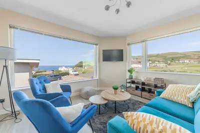 Image de Bradda View Apartment is a stylish apartment, with views out to Port Erin Bay