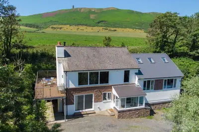 Image de A large family home in its own grounds close to Peel