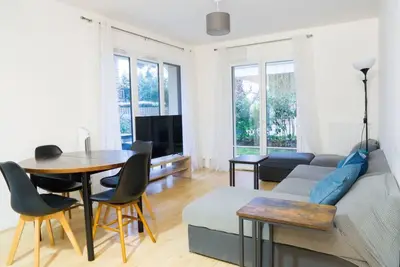 Image de Beautifull T3 with garden 5 min from Versailles