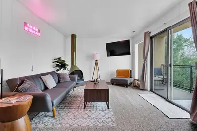 Image de North End Nook Heart of Downtown