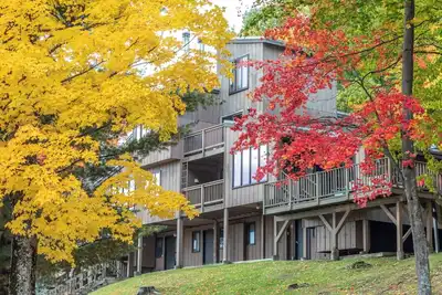 Image de Sugarbush Ski Condo | Shuttle Steps Away