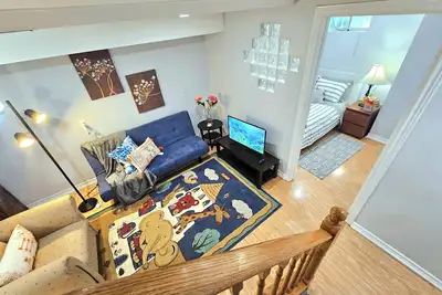 Image de Cozy 1-bedroom apartment in lovely Toronto