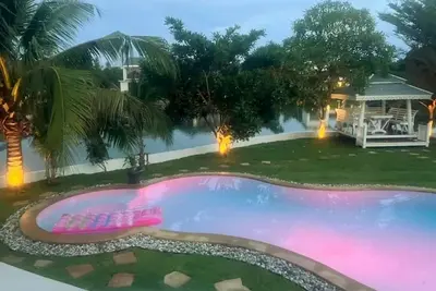 Image de Coconut Paradise Private Pool Lake View Villa 2