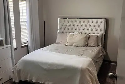 Cozy 1-bedroom Home Away from Home in amazing Euless with Ac, WiFi, & Amenities