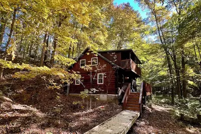 Image de Charming 3-bedroom cabin near Indiana University!