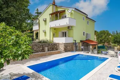 Image de Wonderful Krk Island Stay: Shared Pool, Grill Patio, and Nearby Beaches - Two Bedroom Apartment