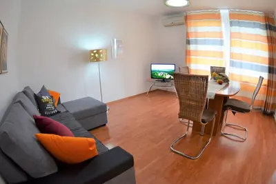 Image de Bright and Breezy Apartment with Terrace and Sea View - Two Bedroom Apartment with Terrace and Sea View