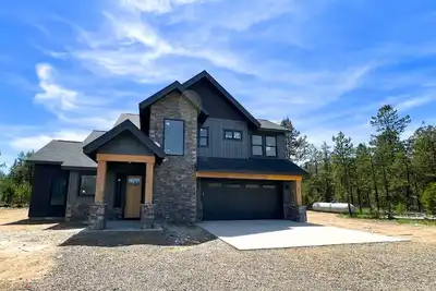 Image de Serene, Modern Cabin Near Lake Cascade & Tamarack