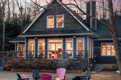 Image de Mont-Blanc | Le Geais Bleu - 15 Mins to Tremblant - Spa & Billiards