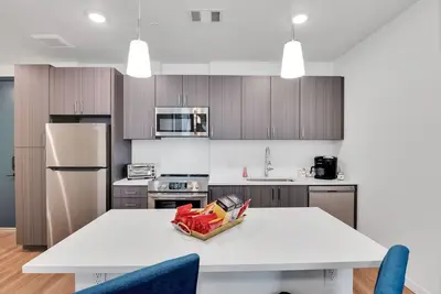 Image de Legacy Unit - 2br 1ba - N