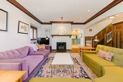 Image de Cozy Retreat with Modern Comforts