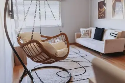 Image de Cozy and modern 3-bedroom apartment in Lisbon near the airport.