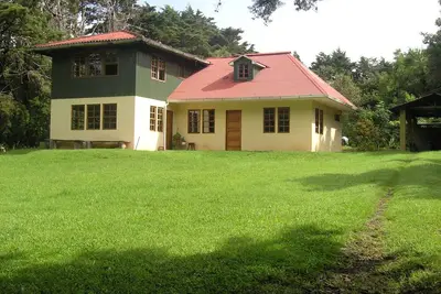 Image de Farm with house and camping