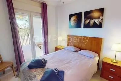 Image de Charming 2 Bed Apartment with Golf Course Views