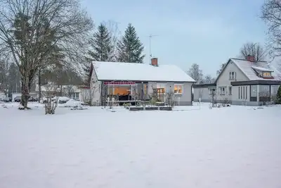 Image de Belle maison de 2 chambres à Mörlunda