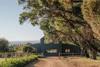 Image de Spacious retreat in Flinders with Sauna and Hot Tub.