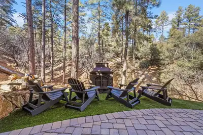 Image de Welcome to your perfect forest retreat!