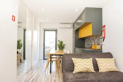 Image de Charming Urban Flat w/ Balcony by HostWise