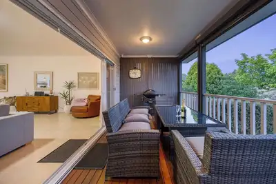 Image de Rosey's Cottage - 600m to Beach & Mountain Views