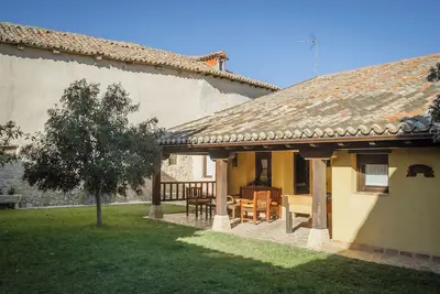 Image de Maison de campagne \"La Anunciada\" avec vue sur le lac et jardin privé